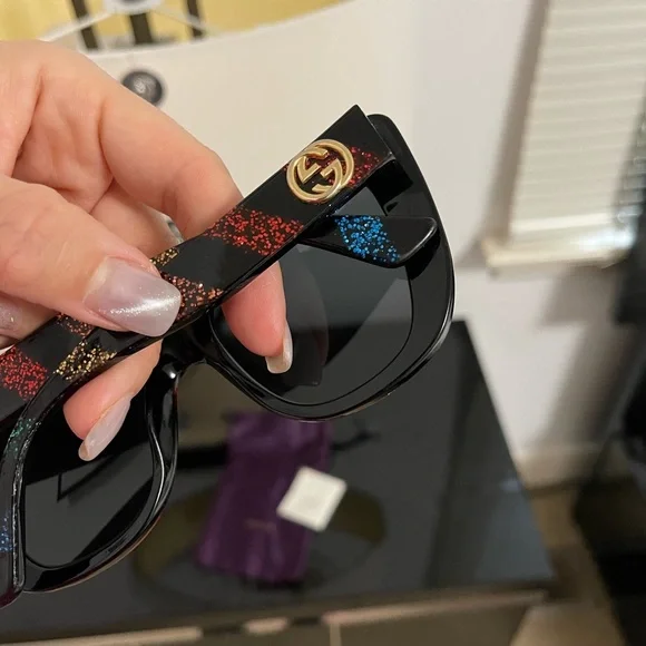 Gucci - Picture 6 of 8